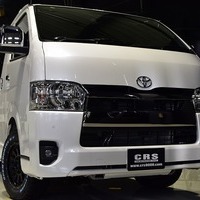 1⃣ ワイルド-PKG ハイエース S-GL 2WD 2,800CC ディーゼル車 2/5人乗り 即納車のサムネイル