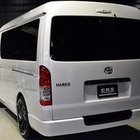 2⃣ CRS-PKG ハイエース S-GL DPⅡワイド  2WD 2,700CC ガソリン車 5人乗り 即納車のサムネイル