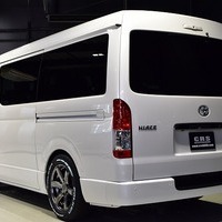 4⃣ CRS-PKG ハイエース S-GL DPⅡワイド 2WD 2,700CC ガソリン車 5人乗り 即納車のサムネイル