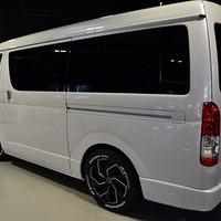 2⃣ CRS-PKG ハイエース S-GL DPⅡワイド  2WD 2,700CC ガソリン車 5人乗り 即納車のサムネイル