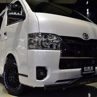 3⃣ 4WD-PKG JAOS ハイエース 4WD 2,800CC ディーゼル車 5人乗り 即納車のサムネイル