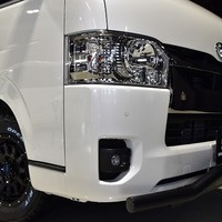 3⃣ 4WD-PKG JAOS ハイエース 4WD 2,800CC ディーゼル車 5人乗り 即納車のサムネイル