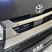8 CRS-PKG ハイエース  S-GL DPⅡ 2WD 2,800CC ディーゼル車 5人乗りのサムネイル