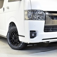 8 CRSコンプリート ハイエース S-GL DPⅡ 4WD 2,800CC ディーゼル車 5人乗りのサムネイル