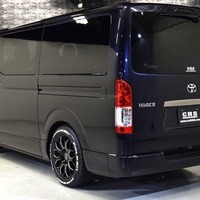 8 CRS-PKG ハイエース  S-GL DPⅡ 2WD 2,800CC ディーゼル車 5人乗りのサムネイル