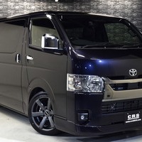 4 CRS-PKG ハイエース  S-GL DPⅡ 2WD 2,000CC ガソリン車 5人乗りのサムネイル