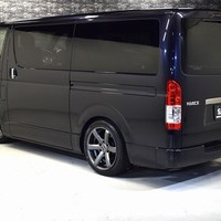 4 CRS-PKG ハイエース  S-GL DPⅡ 2WD 2,000CC ガソリン車 5人乗りのサムネイル