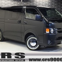 15 CRSコンプリート ハイエース DX GLパッケージ 2WD 2,000CC ガソリン車 3/6人乗りのサムネイル
