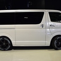 7⃣ CRS-PKG ハイエース S-GL DPⅡ 2WD 2,800CC ディーゼルターボ 5人乗り 即納車のサムネイル