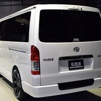 7⃣ CRS-PKG ハイエース S-GL DPⅡ 2WD 2,800CC ディーゼルターボ 5人乗り 即納車のサムネイル