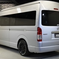 平成27年式 ハイエース ワゴン グランドキャビン 2WD 2,700cc（ガソリン車）10人乗車 12.1万㎞のサムネイル