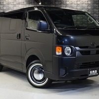 15 CRSコンプリート ハイエース DX GLパッケージ 2WD 2,000CC ガソリン車 3/6人乗りのサムネイル