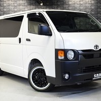 令和2年式 ハイエース スーパーGL 2WD 2,000cc（ガソリン車）5人乗車 0.62万㎞のサムネイル