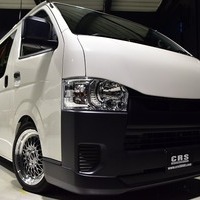 5⃣ コントラスト-PKG ハイエース DX 2WD 2,000CC ガソリン車 5Dr 3/6人乗り 即納車のサムネイル