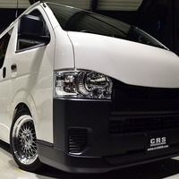 5⃣ コントラスト-PKG ハイエース DX 2WD 2,000CC ガソリン車 5Dr 3/6人乗り 即納車のサムネイル