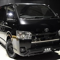 ⓐ CRSクロカンスタイル ハイエース S-GL DPⅡ 4WD 2,800CC ディーゼル車 5人乗り 即納車のサムネイル