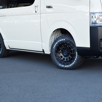 ハイエース 4WD 2800cc ディーゼル 2/5人乗り ライトイエロー　クロカンスタイルのサムネイル