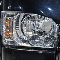 19 CRS-PKG ハイエース S-GL ダークプライムⅡ 2WD 2,800CC ディーゼル車 5人乗りのサムネイル