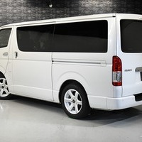 令和2年式 ハイエース S-GL DPⅡ 2WD 2,800cc (ディーゼル車) 5人乗車 11.21万kｍのサムネイル