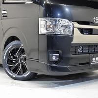 12 CRS PKG ハイエース S-GL DP-Ⅱ 2WD 2,800CC ディーゼル車 5人乗りのサムネイル