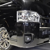 ⑯ CRSファミリーパッケージ ハイエース S-GL DPⅡ2,800CC ディーゼル車 5人乗り 即納車のサムネイル