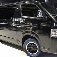 ⑫ CRSクロカンスタイル ハイエース S-GL DPⅡ 4WD 2,800CC ディーゼル車 5人乗り 即納車のサムネイル