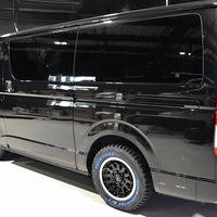 ⑫ CRSクロカンスタイル ハイエース S-GL DPⅡ 4WD 2,800CC ディーゼル車 5人乗り 即納車のサムネイル