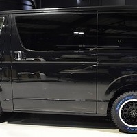 ⑫ CRSクロカンスタイル ハイエース S-GL DPⅡ 4WD 2,800CC ディーゼル車 5人乗り 即納車のサムネイル