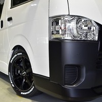 ⑱ コントラスト-PKG ハイエース DX 2WD 2,000CC ガソリン車 5Dr 3/6人乗り 即納車のサムネイル