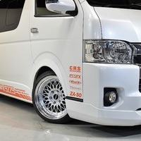 3207　平成27年式 ハイエース ワゴンGL ベッドキットⅤ 2WD 2,700cc (ガソリン車) 10人乗車 3.21万kｍのサムネイル