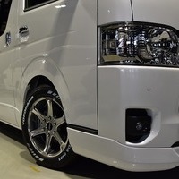 ⑮ CRS-PKG ハイエース S-GL DPⅡ 2WD 2,800CC ディーゼル車 5人乗り 即納車のサムネイル