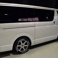 ⑮ CRS-PKG ハイエース S-GL DPⅡ 2WD 2,800CC ディーゼル車 5人乗り 即納車のサムネイル