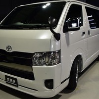 ⑮ CRS-PKG ハイエース S-GL DPⅡ 2WD 2,800CC ディーゼル車 5人乗り 即納車のサムネイル