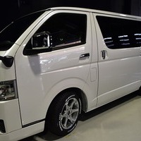 ⑮ CRS-PKG ハイエース S-GL DPⅡ 2WD 2,800CC ディーゼル車 5人乗り 即納車のサムネイル