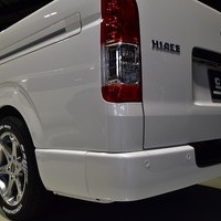 ⑮ CRS-PKG ハイエース S-GL DPⅡ 2WD 2,800CC ディーゼル車 5人乗り 即納車のサムネイル