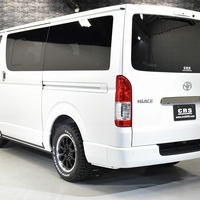 5 クロカンスタイル ハイエース DPⅡ 4WD 2,800CC ディーゼル車 5人乗りのサムネイル