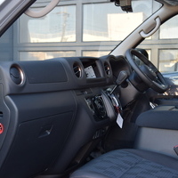 キャラバン　GRANDプレミアムGX　4WD　2400cc　ディーゼル　キャラバンパッケージのサムネイル