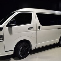 21. CRS-PKG ハイエース ワゴンGL ４WD  2,700CC ガソリン車 10人乗り 即納車のサムネイル