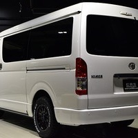 21. CRS-PKG ハイエース ワゴンGL ４WD  2,700CC ガソリン車 10人乗り 即納車のサムネイル