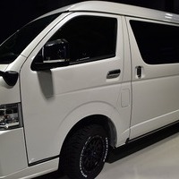 21. CRS-PKG ハイエース ワゴンGL ４WD  2,700CC ガソリン車 10人乗り 即納車のサムネイル