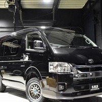 22. CRS-PKG ハイエース ワゴンGL ４WD  2,700CC ガソリン車 10人乗り 即納車のサムネイル