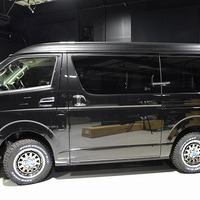 22. CRS-PKG ハイエース ワゴンGL ４WD  2,700CC ガソリン車 10人乗り 即納車のサムネイル