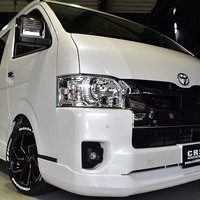 24. CRS-PKG ハイエース ワゴンＧＬ 2WD  2,700CC ガソリン 10人乗り 即納車のサムネイル