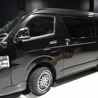 22. CRS-PKG ハイエース ワゴンGL ４WD  2,700CC ガソリン車 10人乗り 即納車のサムネイル