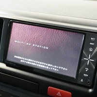 平成22年式 ハイエース ワゴンGL 全塗装 ベッドキットⅤ 2WD 2,700cc (ガソリン車) 10人乗車 6.70万kmのサムネイル