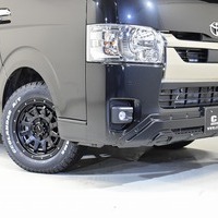 2 ワイルドPKG ハイエース スーパーGL ダークプライムⅡ 4WD 2,800CC ディーゼル車 5人乗りのサムネイル