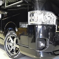 25. CRS-PKG ハイエース S-GL DPⅡ 2WD 2,800CC ディーゼル車 5人乗り 即納車のサムネイル