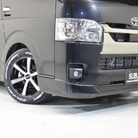 7 CRSパッケージ ハイエース スーパーGL ダークプライムⅡ 2WD 2,800CC ディーゼル車 5人乗りのサムネイル