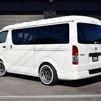 スタイルパッケージ　ハイエース　ワイド　スーパーGL　ダークプライムⅡ　2WD　2800cc　ディーゼル車　5人乗りのサムネイル