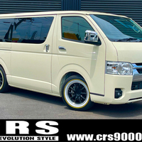 ファミリーPKG　ハイエース　スーパーGL　2WD　2000cc　ガソリン車　5人乗りのサムネイル
